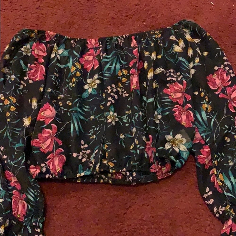 Blue Flowered long sleeve crop top